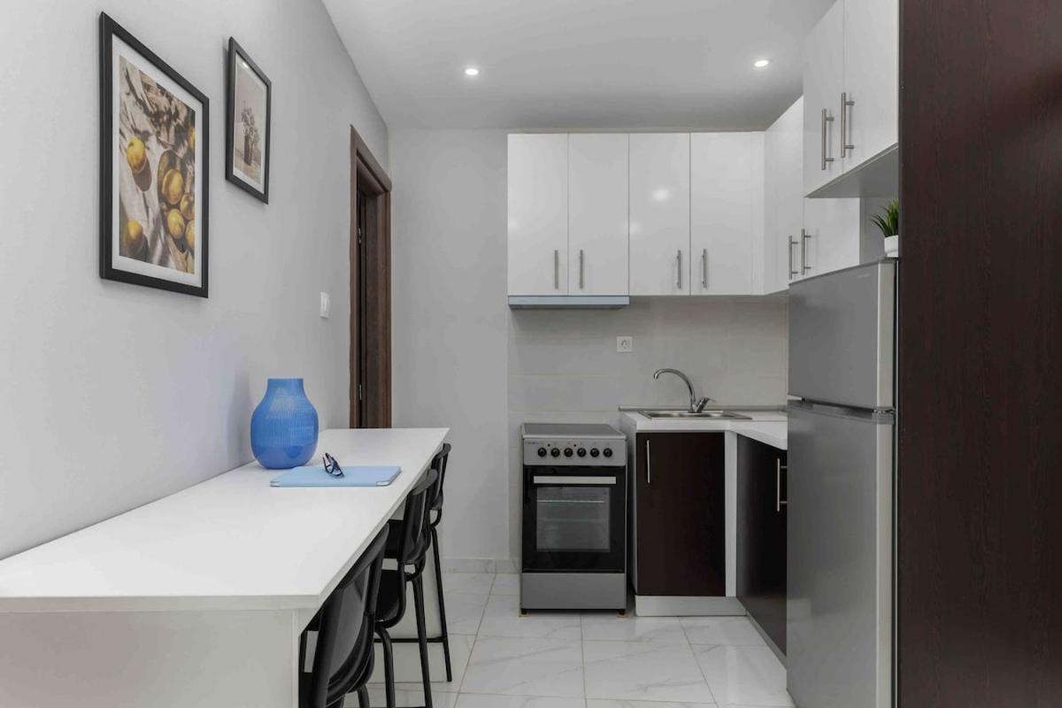 Stylish Apartment In City Center Thessaloniki Buitenkant foto