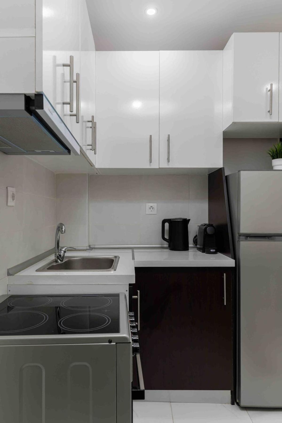 Stylish Apartment In City Center Thessaloniki Buitenkant foto